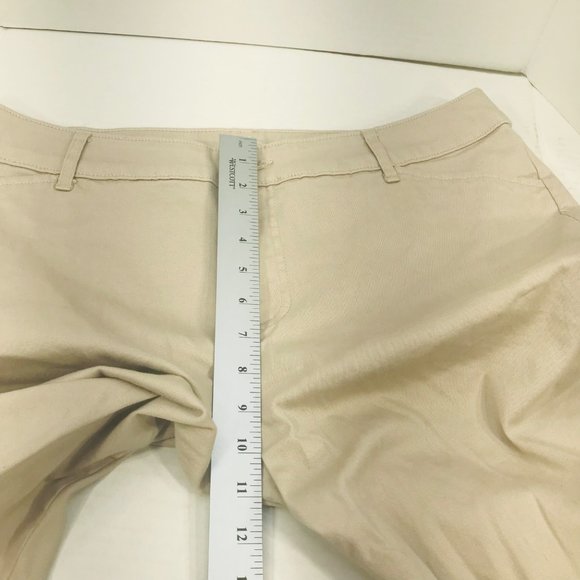 St Johns Bay Women's Size 18 W Bermuda Short Beige Preowned - Picture 10 of 11